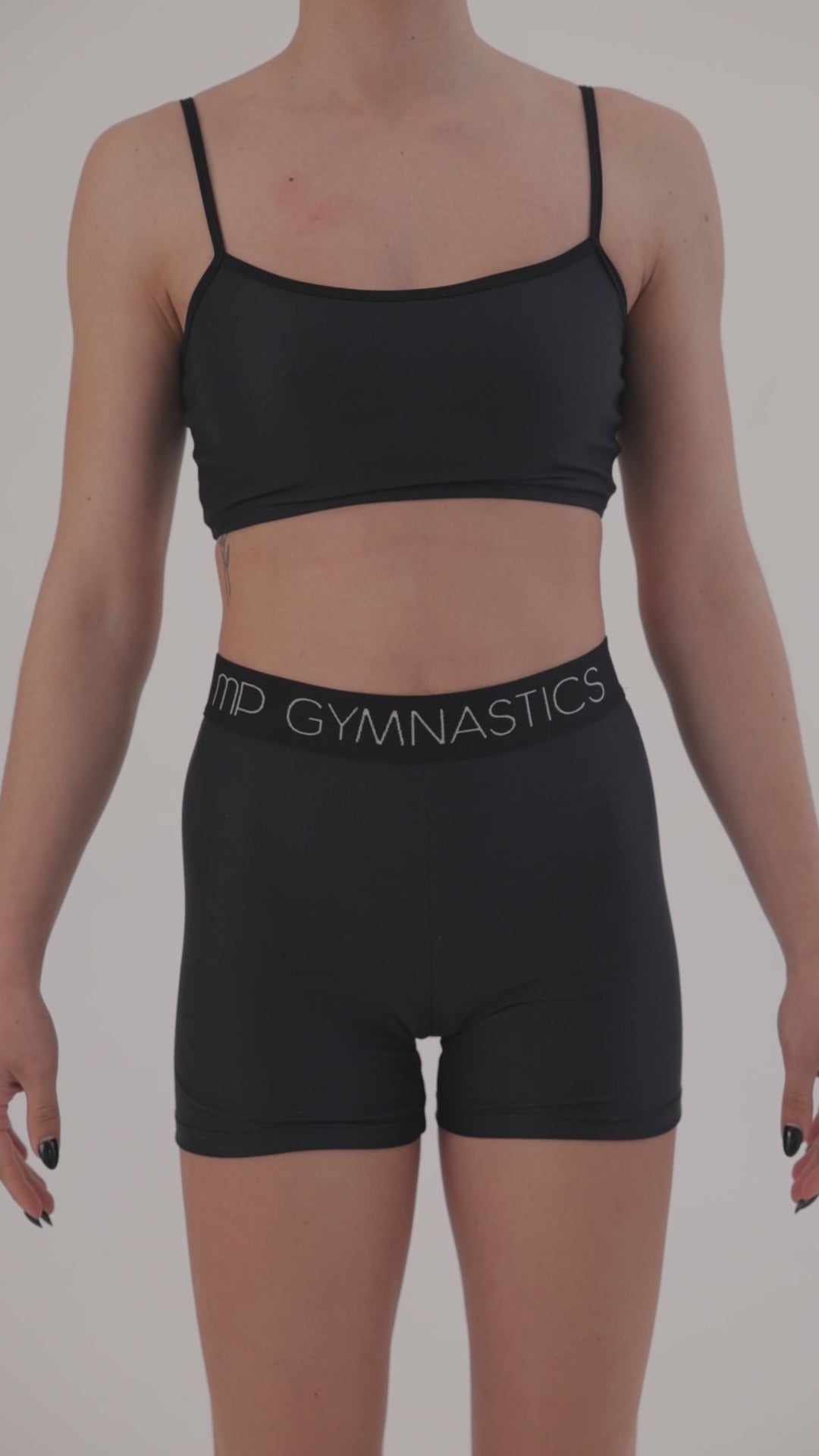 Calções de Treino Meia-Perna Pretos| MP Gymnastics