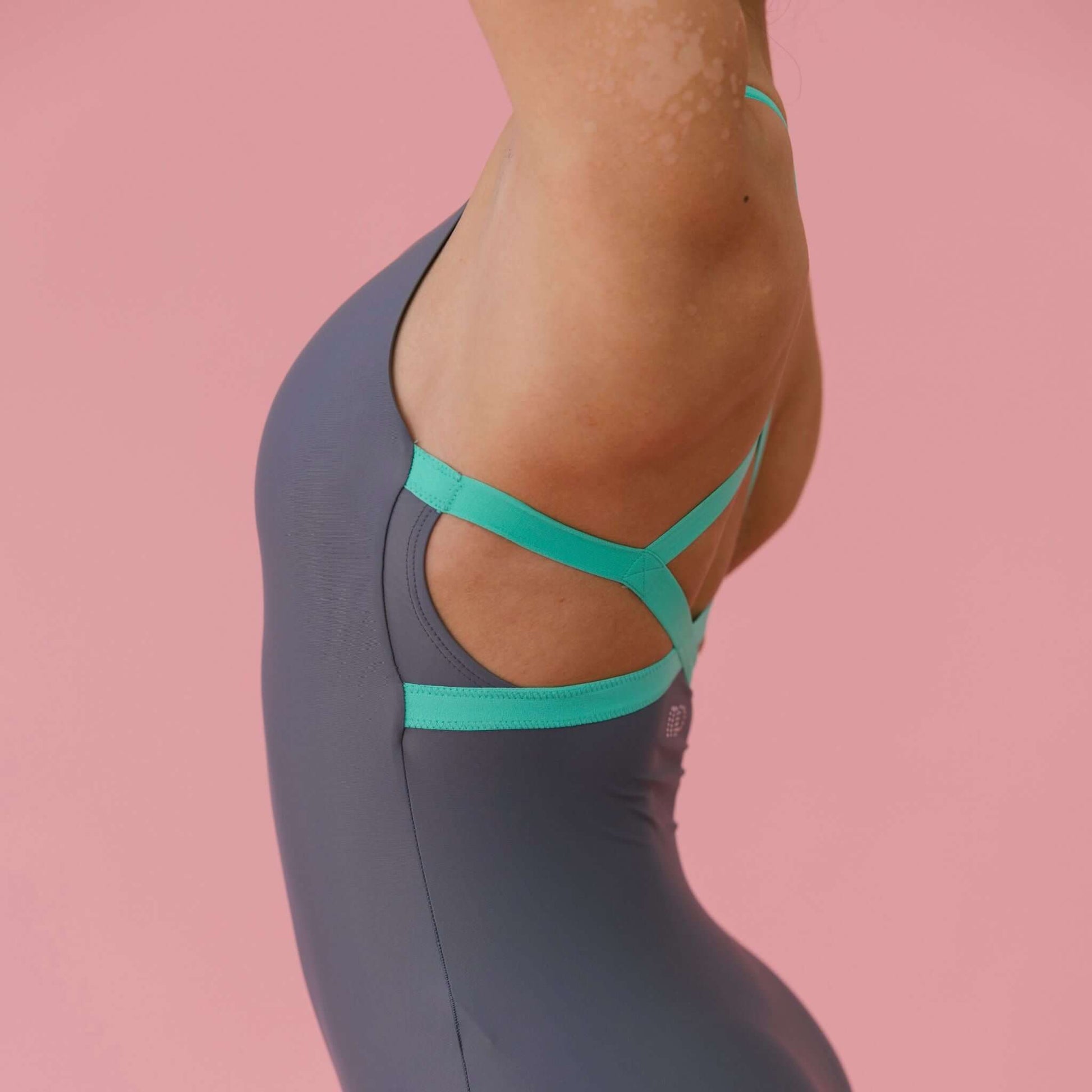 Maillot Handstand Cinzento 