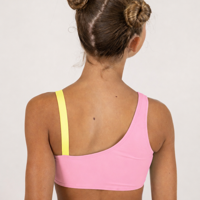 Top Curto de Um Ombro Rosa | O Favorito para Patinar