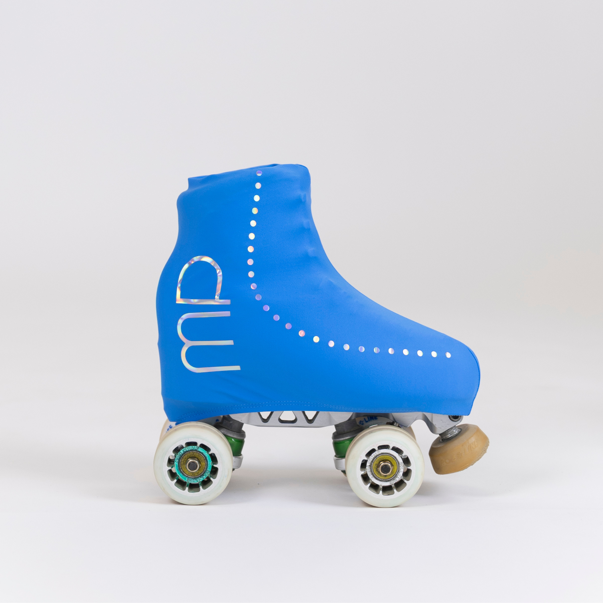 Wavy Blue Rollerskate Cover| Rollerskating Practice
