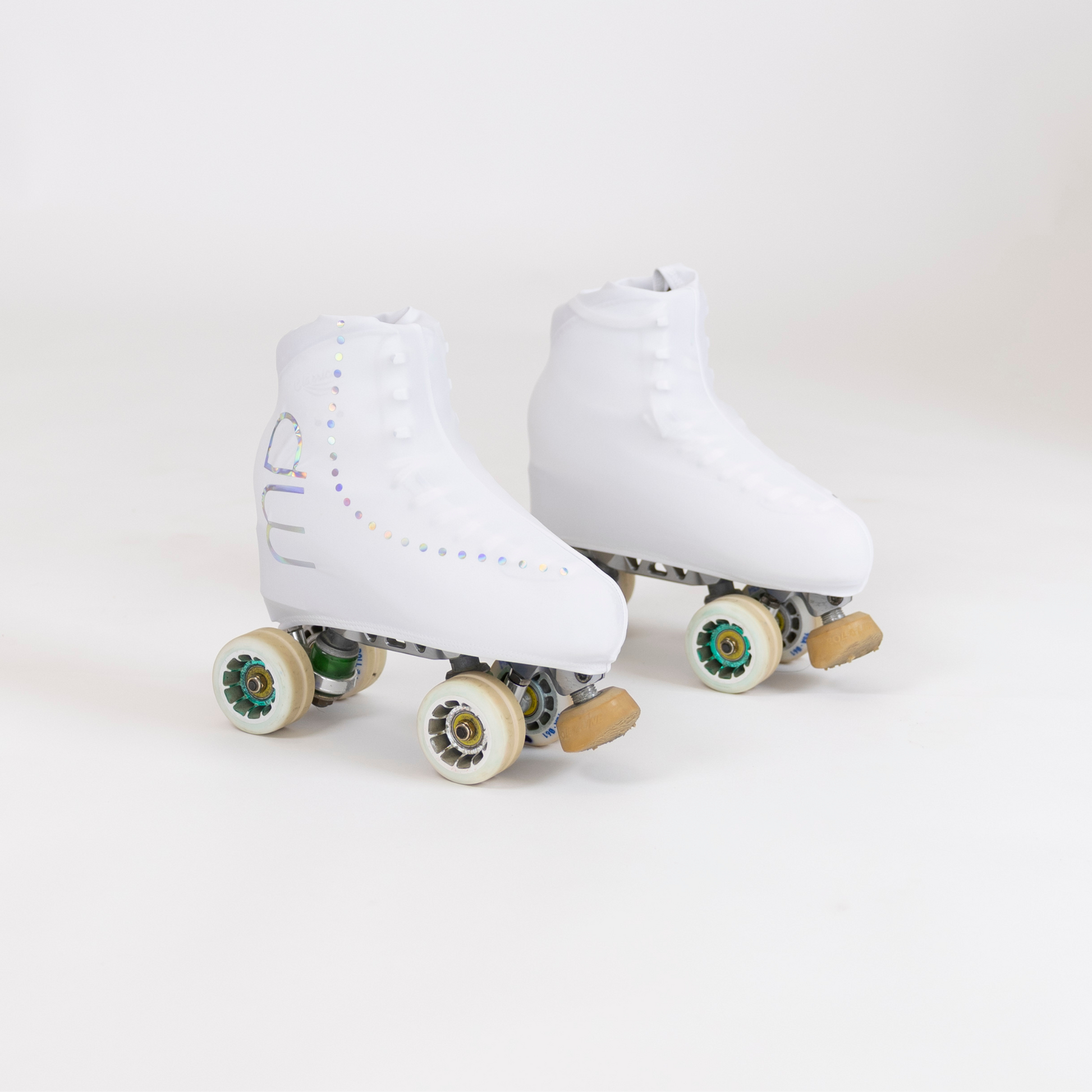 White Rollerskate Cover| Rollerskating Practice