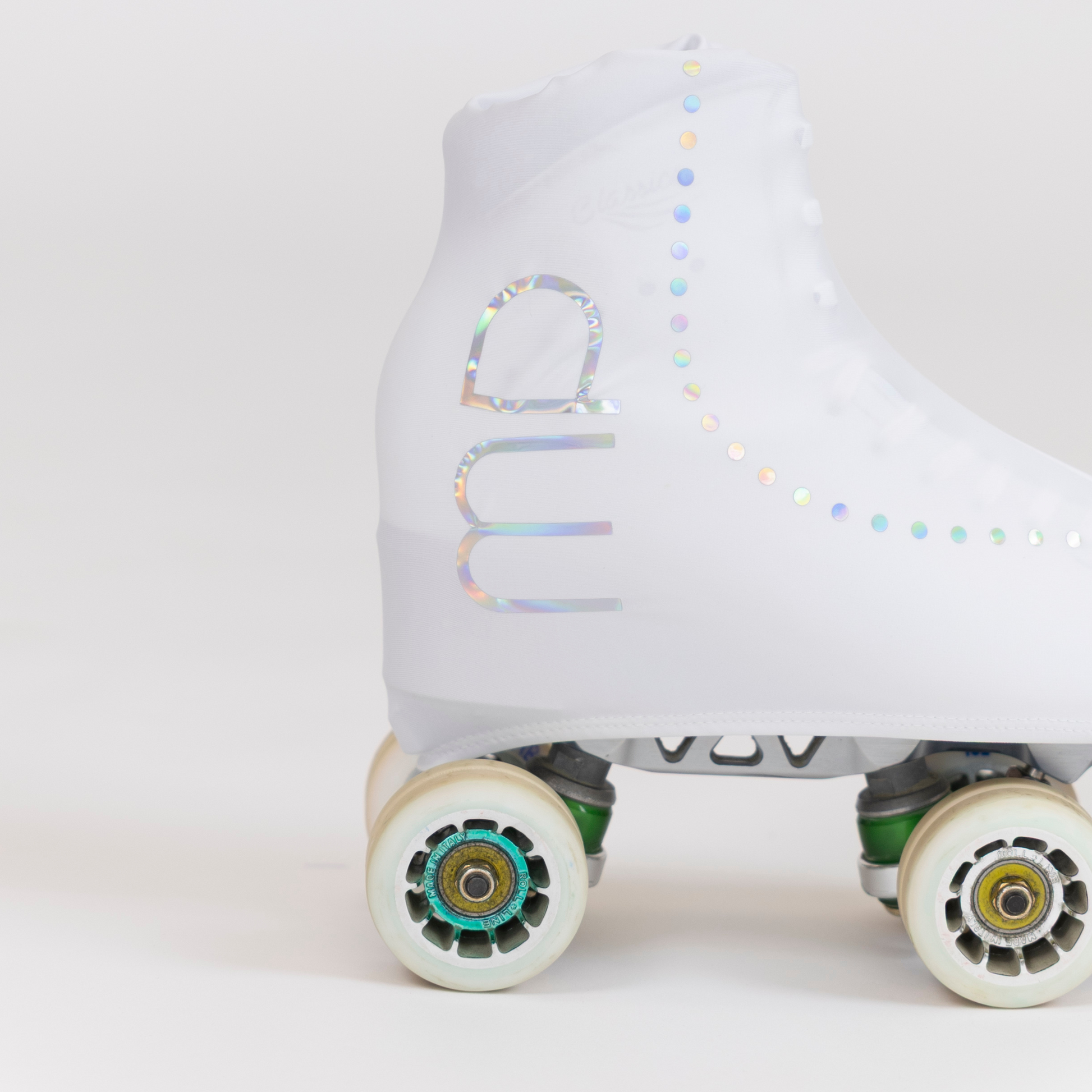 White Rollerskate Cover| Rollerskating Practice