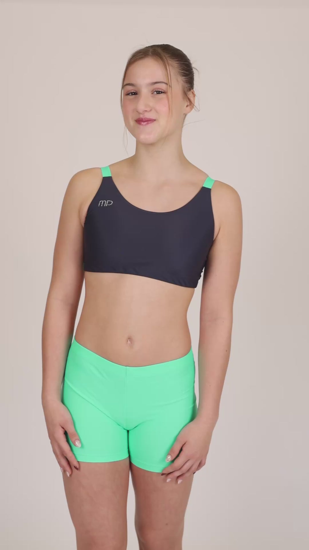 Top curto Preto Suave com costas em tri-linhas Menta| Conforto e Suporte